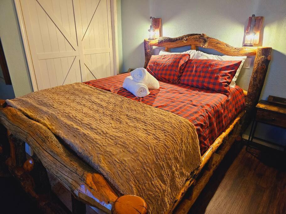 Private Cabin- Breakfast - Double Tub - 75In Tv - Sup - Washer Dryer - Bbq West Point Экстерьер фото